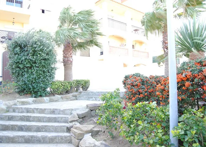 Apartamento con Piscina